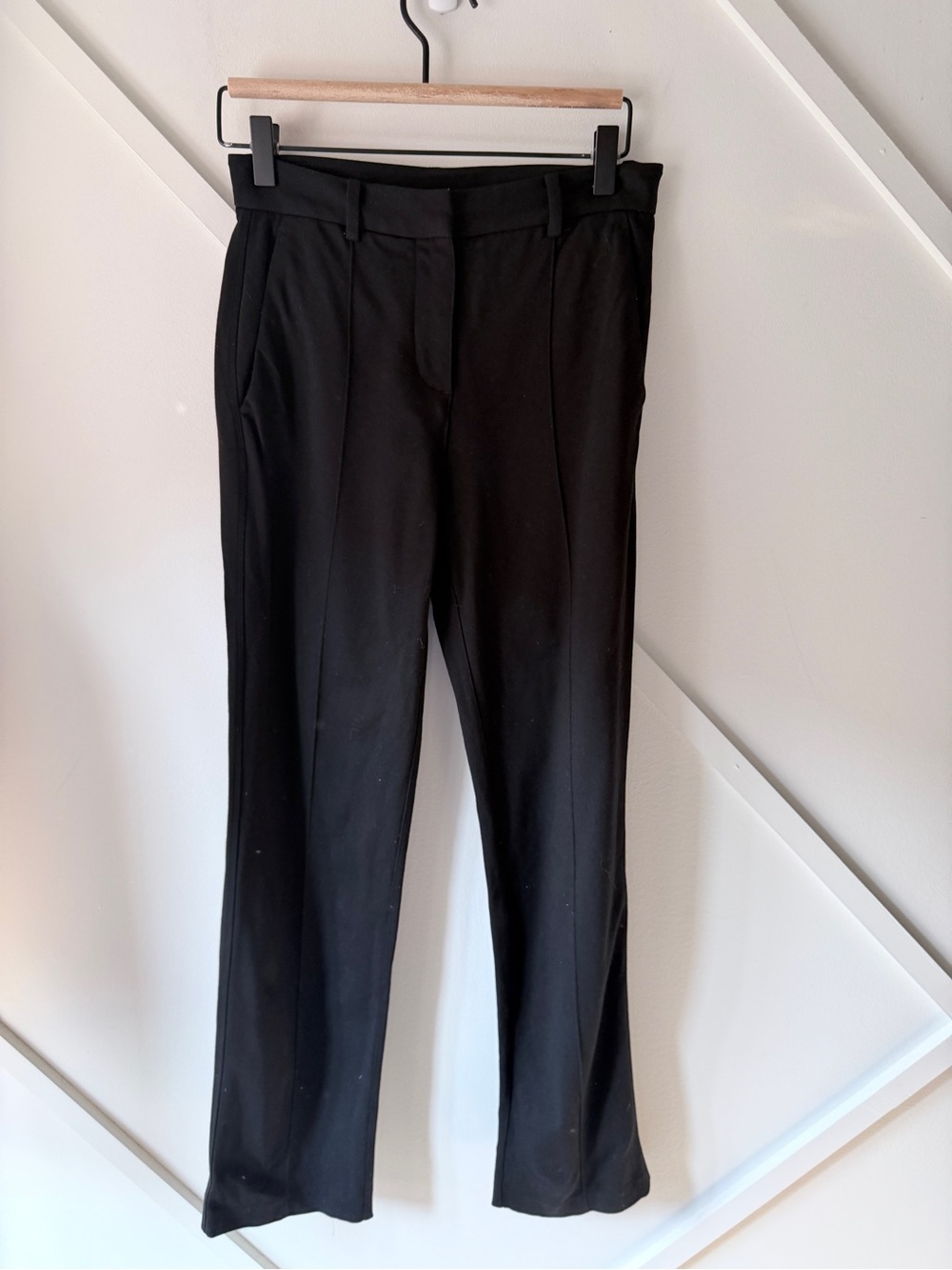 Aritzia The Group by Babaton Tailored Dress Pants Size 2 | Black Straight